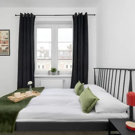Apartament Cosy With A Charming Interior, Pet Friendly By Renters *