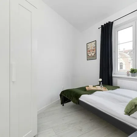 Cosy With A Charming Interior, Pet Friendly By Renters Apartament Katowice